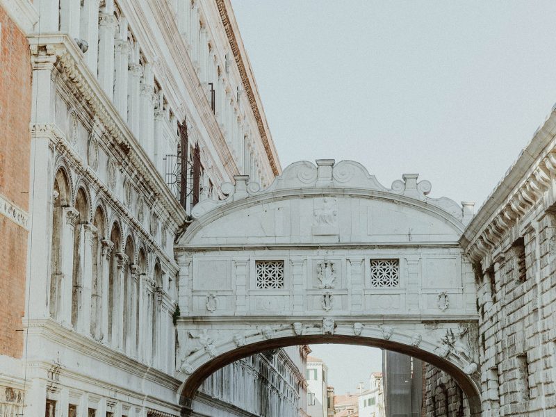 bethany-beck-1329672-unsplash